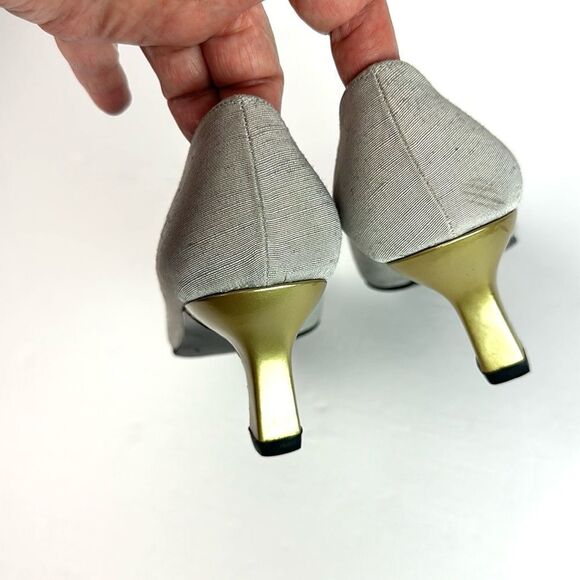 Stuart Weitzman Silver Fabric Pumps US 7,5 - Picture 8 of 15